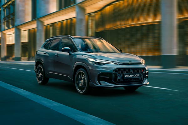 Corolla-Cross-4 Corolla-Cross-4