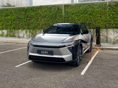 Untitled-2_0002_TOY_bZ4X_2025