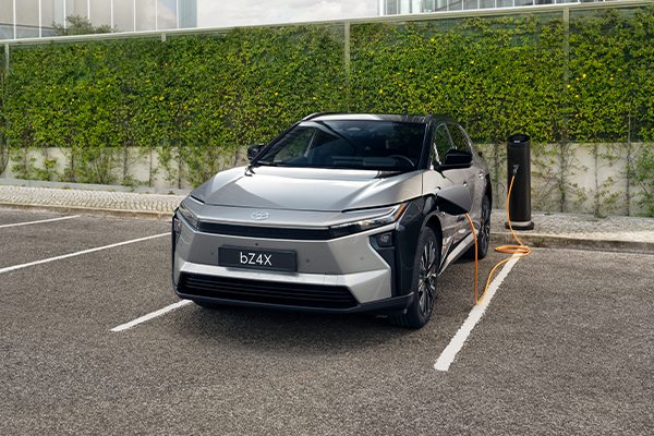 Untitled-2_0002_TOY_bZ4X_2025