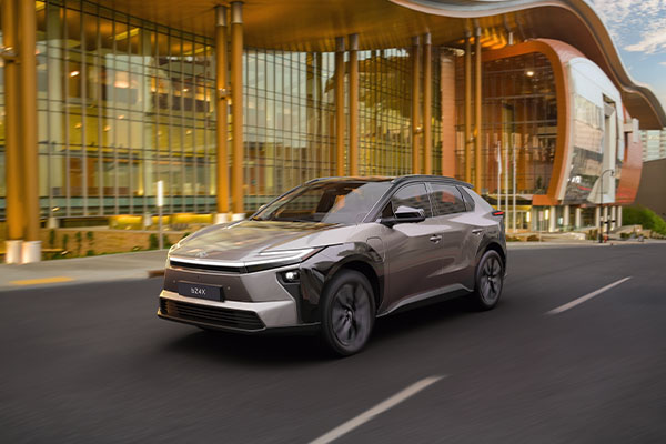 Untitled-2_0002_TOY_bZ4X_2025_TME_Shot3_alt_0001